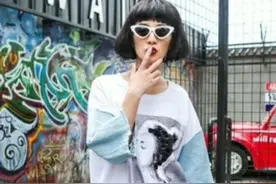 微胖女生穿T恤，最好记住这“4不要”，不然再贵T恤都俗气显胖图片