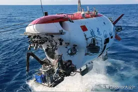 我国蛟龙号潜入3700米深海，拍到眼前景象，科学家：人类该反思了图片