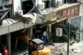 无锡小吃店燃气爆炸，员工：店里使用较大型煤气罐，高1米3视频封面