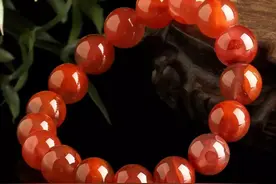 这几种手串喜欢水！经常洗澡会更润图片