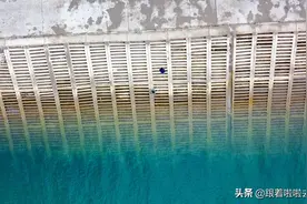 湖北逐风之旅D2（上）：冒雨畅游丹江口，这里居然有架战斗机图片