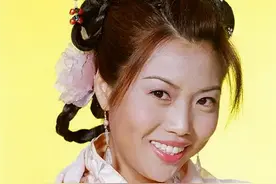 梅小惠阮兆祥贴脸合影不避嫌，两人曾合伙买房，男方的女友不介意图片