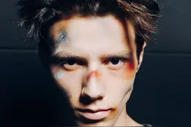男生拍照怎么拍出痞帅风图片