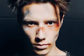 男生拍照怎么拍出痞帅风图片