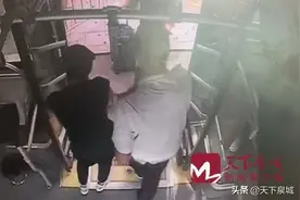 外地女子公交车上胃痛难忍，济南热心司机和乘客联手帮忙图片