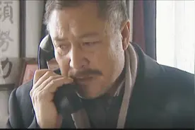 气急败坏，老人交涉受阻，怒摔电话发泄视频封面