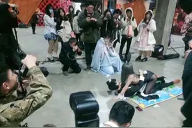 漫展不雅事件频发，门槛过低是关键，一件衣服就能让COS圈背锅图片