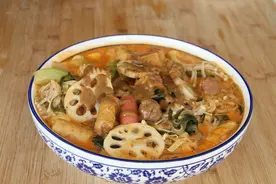 吃麻辣烫时，内行人专挑5种不压秤的菜，老板看到气得直跺脚图片