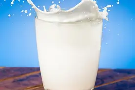 冠心病人能喝牛奶吗？3个牛奶误区，看看你知道几个图片