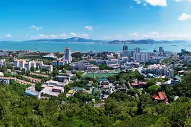 厦门一“烂尾楼”走红，占据黄金位置却废弃多年，现成网红打卡地图片