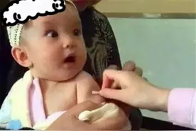 8个月的宝宝接种疫苗，小表情让人忍俊不禁，医生：舍不得下手图片