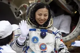 杨利伟在太空听到“外星人敲门声”，13年后，科学家才找出问题图片