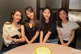 NBA女主播周玲安，否认与50岁豪门老公离婚，直言老少都一样图片