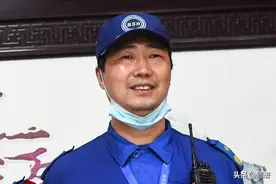 我是蓝天救援队队长，不拿薪酬干工作，倒贴钱进行救援和公益活动图片