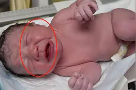 孕妇刚生完宝宝，看了眼就说把孩子丢掉，护士得知原因后捧腹大笑图片