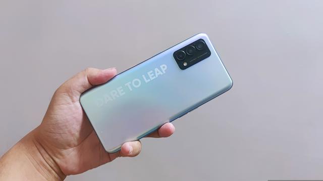 小雷和平精英超广角下载（真我Q3 Pro狂欢版评测千元利器）