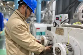 长江日报记者探访武汉最大粮油生产基地，水稻这样变大米图片