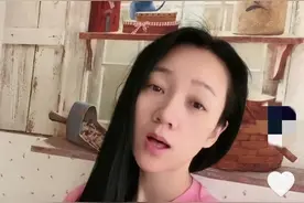 主持人周群晒照配文好悲观，又被传婚变？带仨孩子罕提富豪老公图片