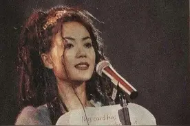 王菲的混乱情史，狂追窦唯，征服了4个男人后为何又转身回头？图片