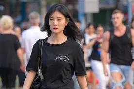 腿长的女生都喜欢穿短裤，不仅显身材、显腿长，更加安全可靠图片