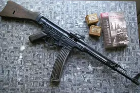 纳粹德国划时代武器——STG-44突击步枪图片