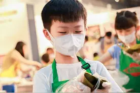 包“庾家粽”、制中药香囊……端午期间到广东省文化馆学非遗技艺图片