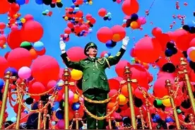 指挥了半个世纪的国歌演奏，他为了国歌立法连续呼吁10年图片