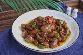 鸡心这样做，比外面的烧烤还好吃，香味四溢，太解馋了图片