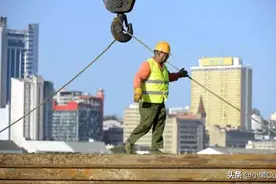 为什么中国人都如此勤奋工作，而西方人则忙着享受日光浴和沙滩？图片