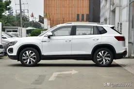 探岳的操控体验，完全可以用"稳如牛"来形容图片