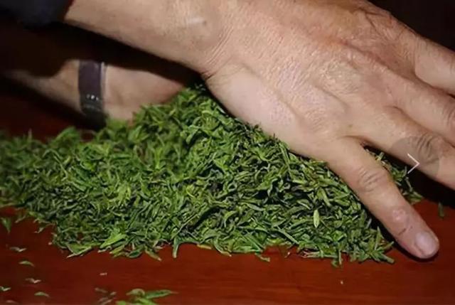 从武夷仙子到长沙茶后，黄永玉赞她“此女只应天上有”