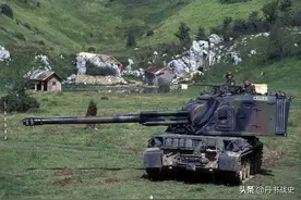 法国GCT自行榴弹炮，6发急促射只需45秒，不可小看这大头图片