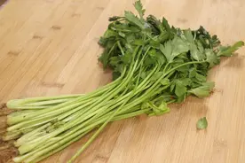 立秋后，这菜要多吃，嫩滑爽口，常吃免疫力强身体棒，比肉还香图片