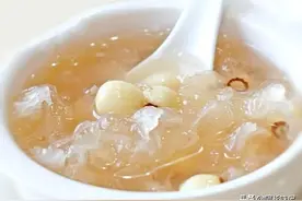 泡银耳，你还在直接泡水吗？少了这1步，难怪不出胶图片