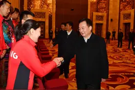 王君正会见第十四届全国运动会西藏获奖运动员教练员及工作人员图片