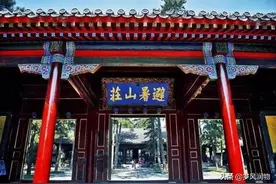 承德医学院：曾经是承德唯一的本科高校，也是河北省的医学重镇图片