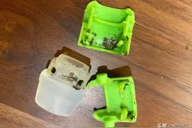 娃天天用的这种杯子，细菌严重超标！快检查一下你家的图片