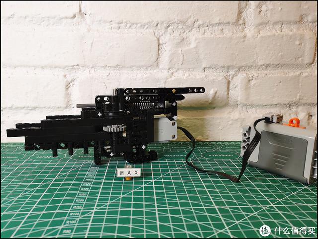 积木评测：吃鸡空投步木仓：Groza是最强吃鸡神器？