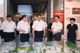 袁家军在杭调研医药卫生工作：努力从中医药大省向中医药强省迈进图片