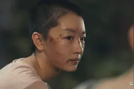 “周冬雨”被打得皮开肉绽，家长知道“校园霸凌”的危害吗？图片