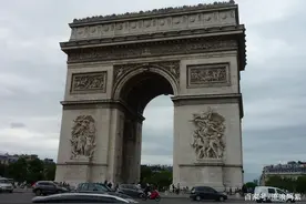 法国巴黎，值得一游的城市图片