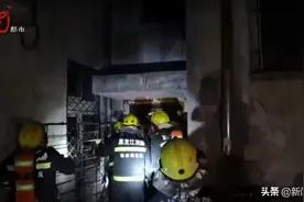 楼道起火，一家三口逃生时不同程度烧伤！消防提醒：楼道发生火灾时，应这样做图片
