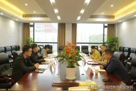 省直工会到我校复查验收创建模范职工之家工作图片