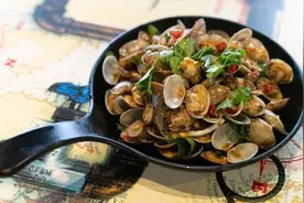 U37创意园｜没有什么是一顿烧烤+啤酒不能解决的图片