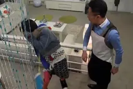 17岁女孩早恋怀孕被父亲暴打：女孩，婚前性行为不是真爱证明图片