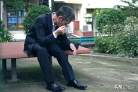 老领导喜提全新凯美瑞，这4方面新增配置，省心省油舒适安全图片