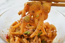 酸辣无骨凤爪，清爽解腻开胃，掌握去骨小技巧，做法超简单图片