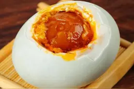 中央“曝光”的海鸭蛋！到底是怎么做的？今天来为大家揭秘图片