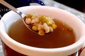你煮的绿豆汤为啥发红？家里保姆教我这3招，绿豆开花，汤还不红图片