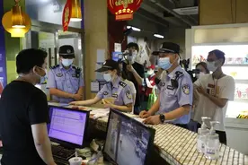 “对不起，我是卧底！”偷拍了我10年丑照的兄弟说图片